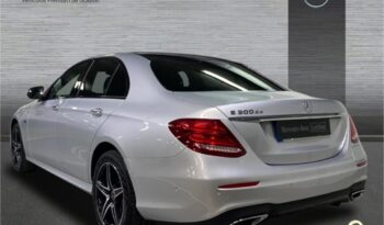 Mercedes-Benz Clase E 300 de lleno