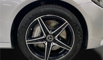 Mercedes-Benz Clase E 300 de lleno