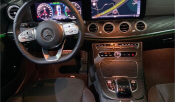 Mercedes-Benz Clase E 300 de lleno