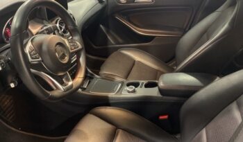 Mercedes-Benz GLA 200 AMG Line lleno