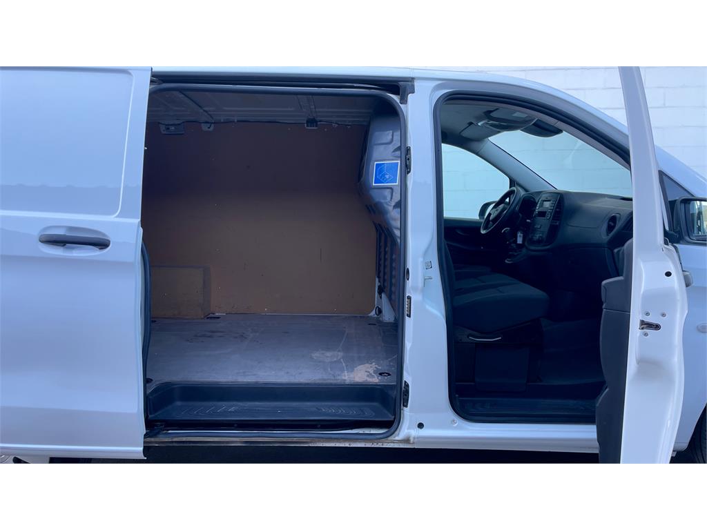 Mercedes-Benz Vito 114 CDI Larga lleno