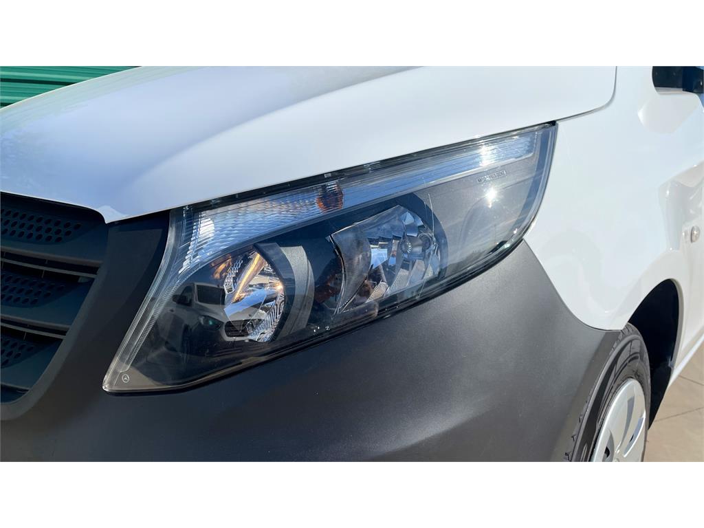 Mercedes-Benz Vito 114 CDI Larga lleno