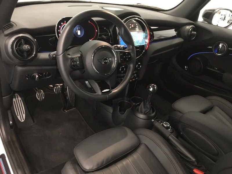 MINI MINI  JOHN COOPER WORKS 231CV lleno