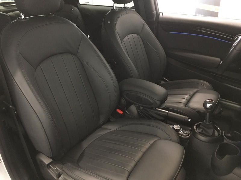MINI MINI  JOHN COOPER WORKS 231CV lleno