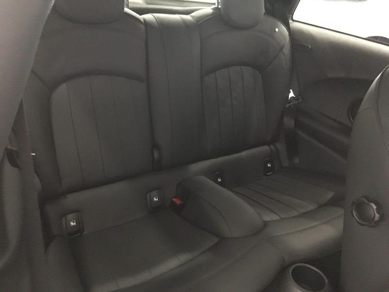 MINI MINI  JOHN COOPER WORKS 231CV lleno