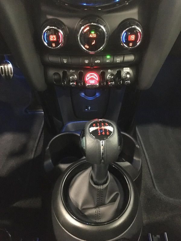MINI MINI  JOHN COOPER WORKS 231CV lleno