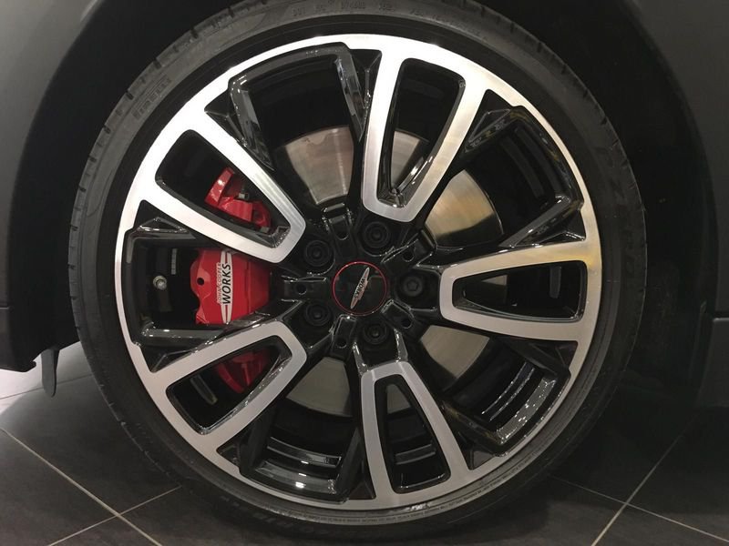 MINI MINI  JOHN COOPER WORKS 231CV lleno