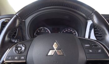 Mitsubishi Outlander 220 DID MOTION 2WD lleno