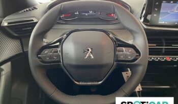 Peugeot 2008   Puretech 100 S&S 6 Vel. MAN Active Pack lleno