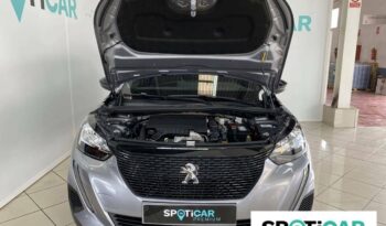 Peugeot 2008   Puretech 100 S&S 6 Vel. MAN Active Pack lleno