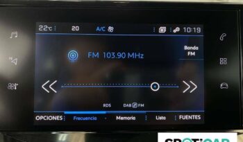 Peugeot 2008   Puretech 100 S&S 6 Vel. MAN Active Pack lleno