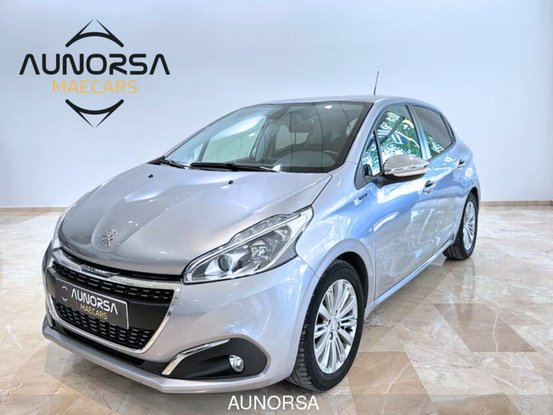 Peugeot 208  1.2L PureTech 82cv Signature