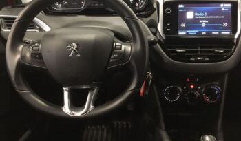 Peugeot 208  1.6 BlueHDi 73KW (100CV) STYLE lleno