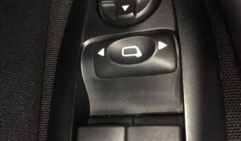 Peugeot 208  1.6 BlueHDi 73KW (100CV) STYLE lleno