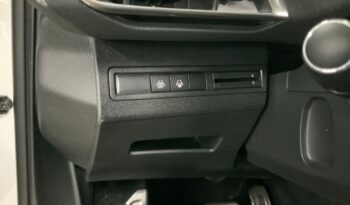 Peugeot 3008 1.5 BLUEHDI 96KW GT AUTO S&S 130 5P lleno