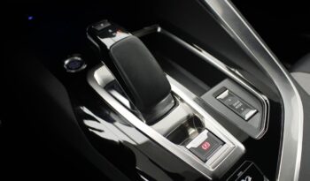 Peugeot 3008 1.6 HYBRID4 300 E-AUTO GT LINE 5P lleno