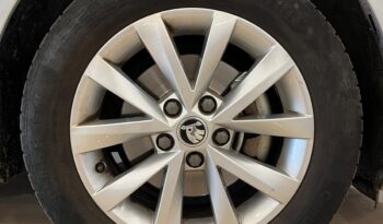 Skoda OCTAVIA 1.4 TSI LIKE 150 5P lleno