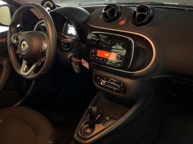 smart FORFOUR forfour electric drive / EQ passion