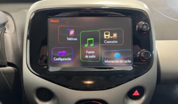 Toyota Aygo 70 x-play lleno