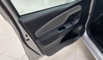 Toyota Yaris 1.0 Active lleno