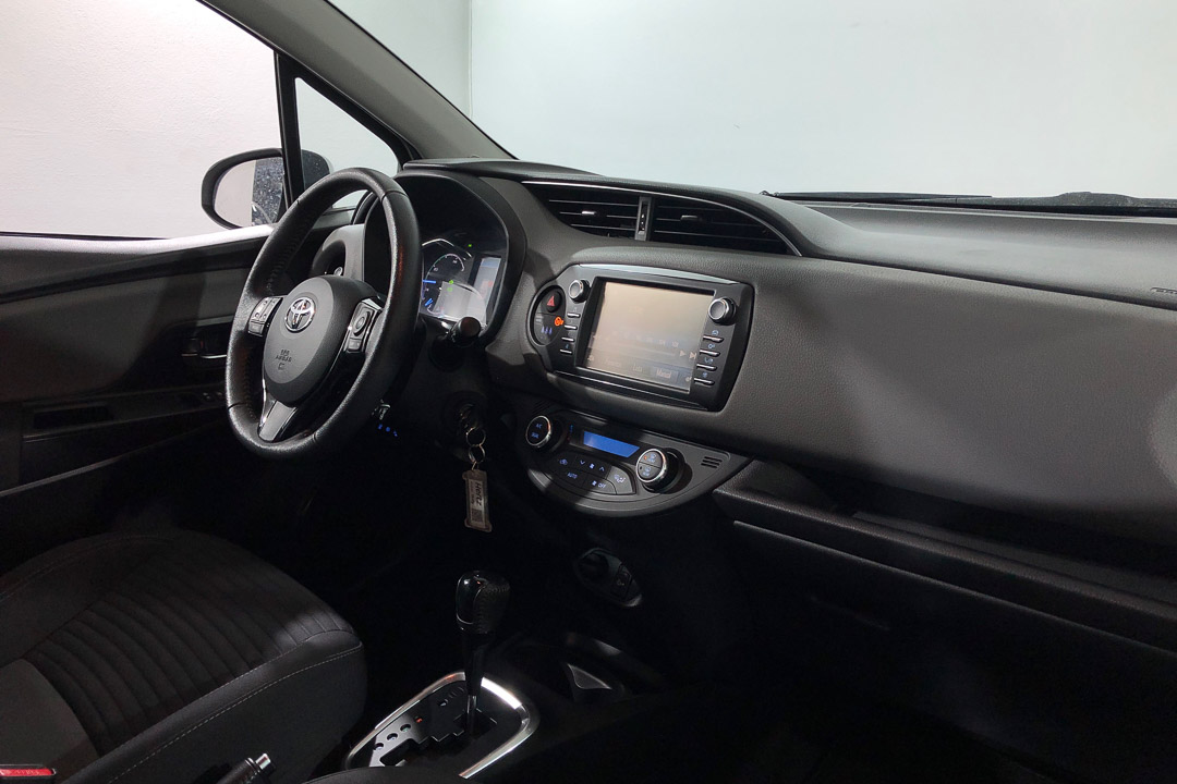 Toyota YARIS 1.5 VVT-I HYBRID ACTIVE AUTO 100 5P