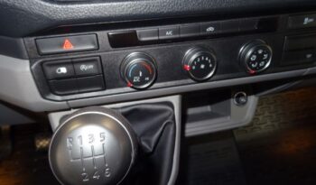 Volkswagen Crafter CRAFTER FURGON BATALLA MEDIA TECHO ALTO 140 CV CAMPER lleno