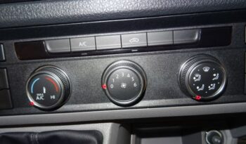 Volkswagen Crafter CRAFTER FURGON BATALLA MEDIA TECHO ALTO 140 CV CAMPER lleno