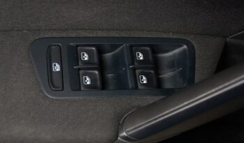 Volkswagen Golf 1.6TDI Last Edition 85kW lleno