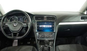 Volkswagen Golf 1.6TDI Last Edition 85kW lleno