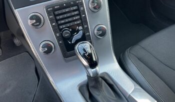 Volvo V60 2.0 D3 MOMENTUM AUTO 150 5P lleno
