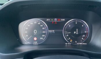 Volvo XC40 2.0 D3 MOMENTUM AUTO 5P lleno