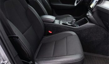 Volvo XC40 2.0 D4 AWD Momentum Auto lleno