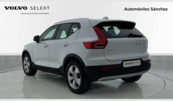 Volvo XC40 2.0 D4 AWD Momentum Auto lleno