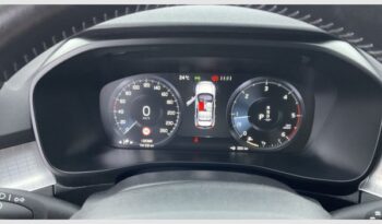 Volvo XC40 2.0 D4 AWD Momentum Auto lleno