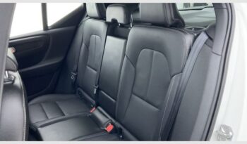 Volvo XC40 2.0 D4 AWD Momentum Auto lleno