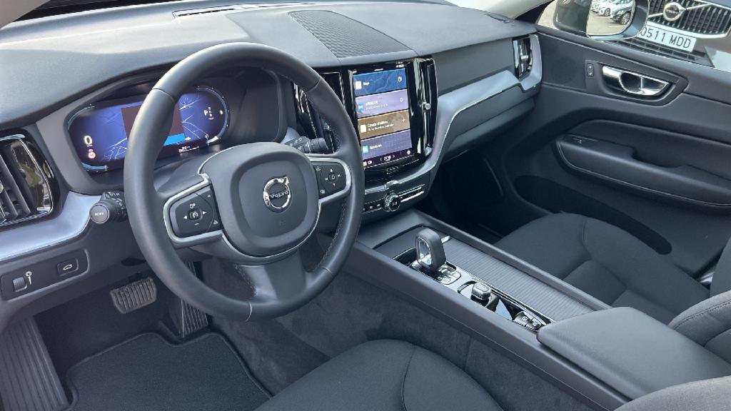 Volvo XC60 2.0 B4 D MOMENTUM PRO AUTO 197 5P