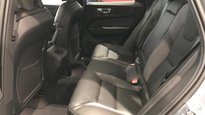 Volvo XC60 2.0 B4 D PLUS BRIGHT AUTO