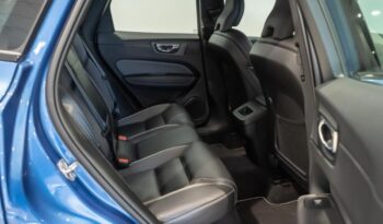 Volvo XC60 2.0 D4 R DESIGN AUTO lleno