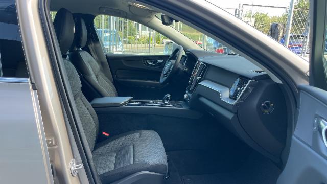 Volvo XC60 B4 (DIESEL) CORE AUTO