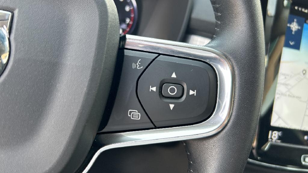Volvo XC70 T4 MOM AUT AC120D126 lleno