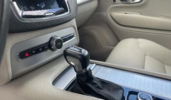 Volvo XC90 2.0 D5 MOMENTUM C 4WD AUTO 5P 7 Plazas lleno