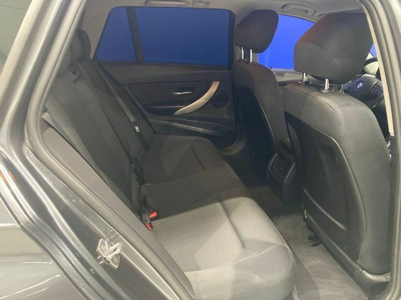 BMW Serie 3 318d Touring 105 kW (143 CV) lleno