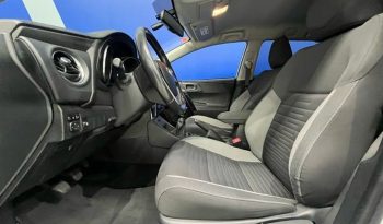 Toyota Auris 115D Touring Sports Advance 82 kW (112 CV) lleno