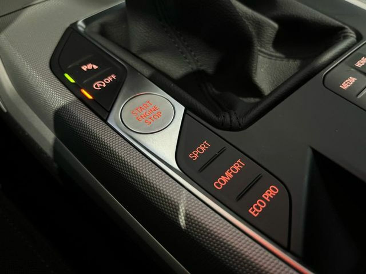 BMW Serie 3 318d 110 kW (150 CV) lleno
