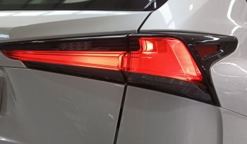 Lexus NX 2.5 300h Business Navigation 2WD lleno