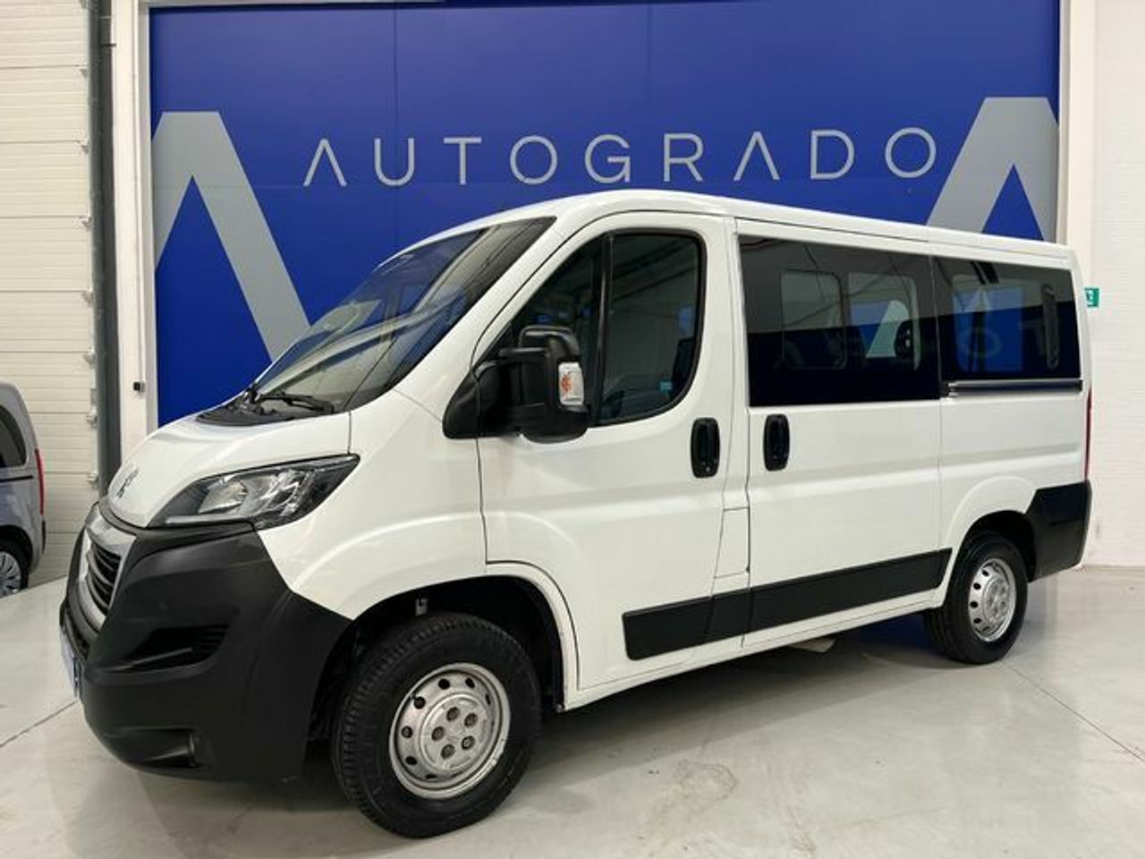 Peugeot Boxer Combi BlueHDi 120 330 L1H1 88 kW (120 CV)
