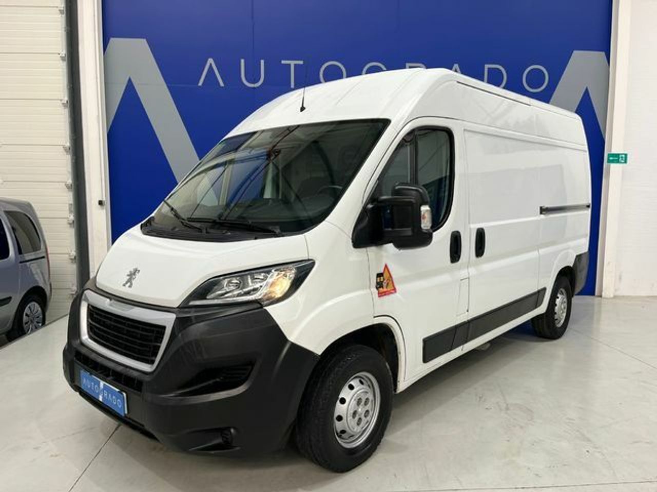 Peugeot Boxer Furgon BlueHDi 140 S&S 335 L2H2 103 kW (140 CV)