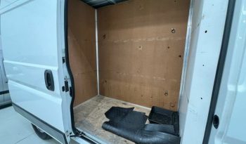 Peugeot Boxer Furgon BlueHDi 140 S&S 335 L2H2 103 kW (140 CV) lleno