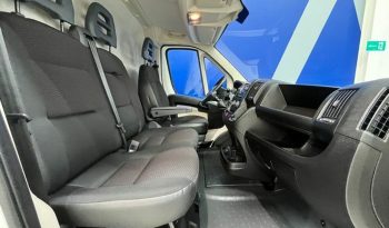 Peugeot Boxer Furgon BlueHDi 140 S&S 335 L2H2 103 kW (140 CV) lleno