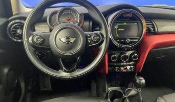 MINI 5 Puertas Cooper D 85 kW (116 CV) lleno